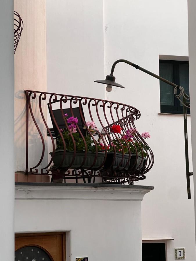 アナカプリ Casa Dora Bed & Breakfast エクステリア 写真